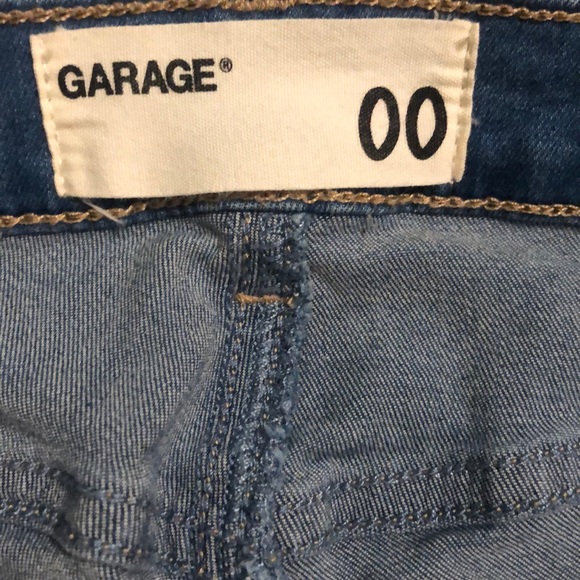 Garage Light Wash Skinny Jeans - Picture 3 of 3